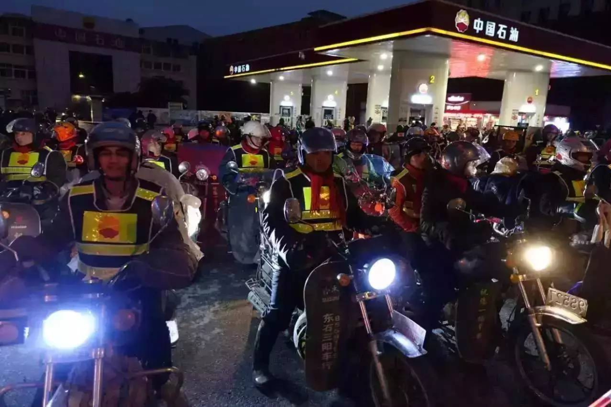 Kunlun Lubricant Central South Sales Branch Actively Supports the 'Iron Cavalry Returning Home'