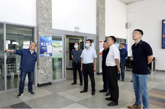 Jin Donghan and His Delegation Visit Kunlun Lubricant's Lanzhou Lubricant Research and Development Centre