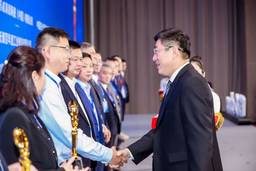 Kunlun Lubricant Named an "Outstanding Supply Chain Partner" by Baowu Group