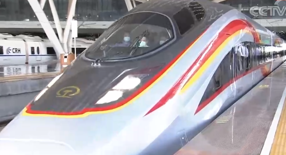 350 km/h! Kunlun Lubricants supports high-standard operation of the Beijing–Wuhan section of China’s high-speed railway.