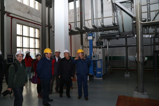 Feeling the Oil Worker Iron Man Spirit, Witnessing Kunlun's Research Strength