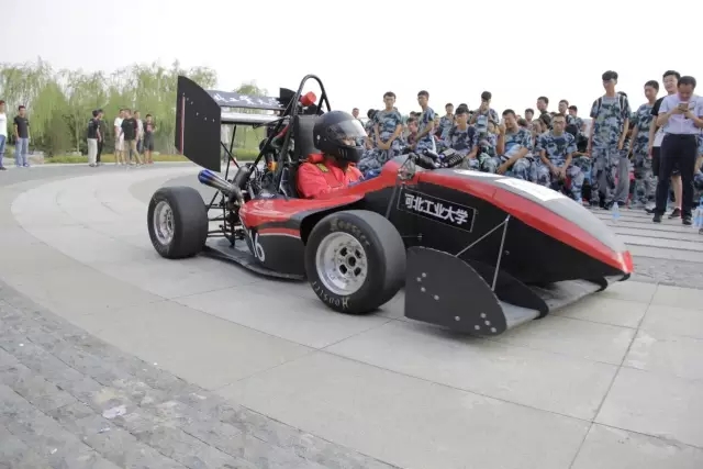 "Kunlun Lubricants Cup" 2016 FSC Campus Tour Visits Hebei University of Technology