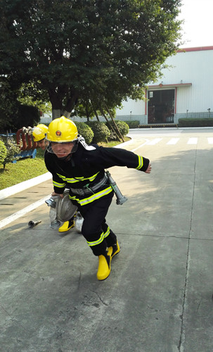 Kunlun Lubricant Chengdu Plant Establishes a Miniature Fire Station