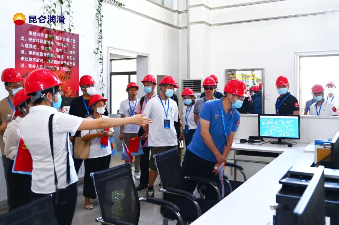 Step into the Kunlun Lubrication Garden Factory and build a green future together.