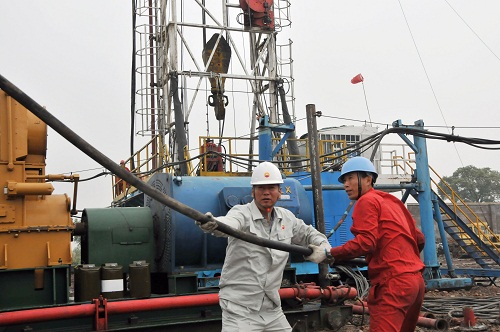 Kunlun Lubricants: Refuelling the Daqing Oilfield