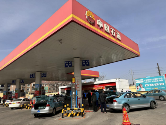 Expand the market and promote development—Kunlun Lubricants safeguards taxis.