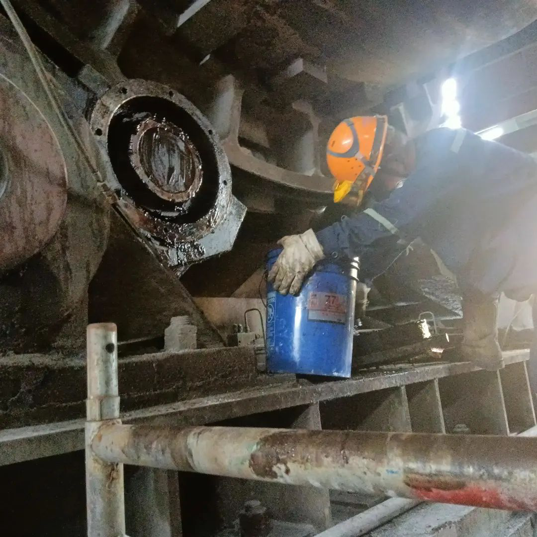 Kunlun Lubricating Grease has achieved a new breakthrough in the high-end lubricating grease sector.